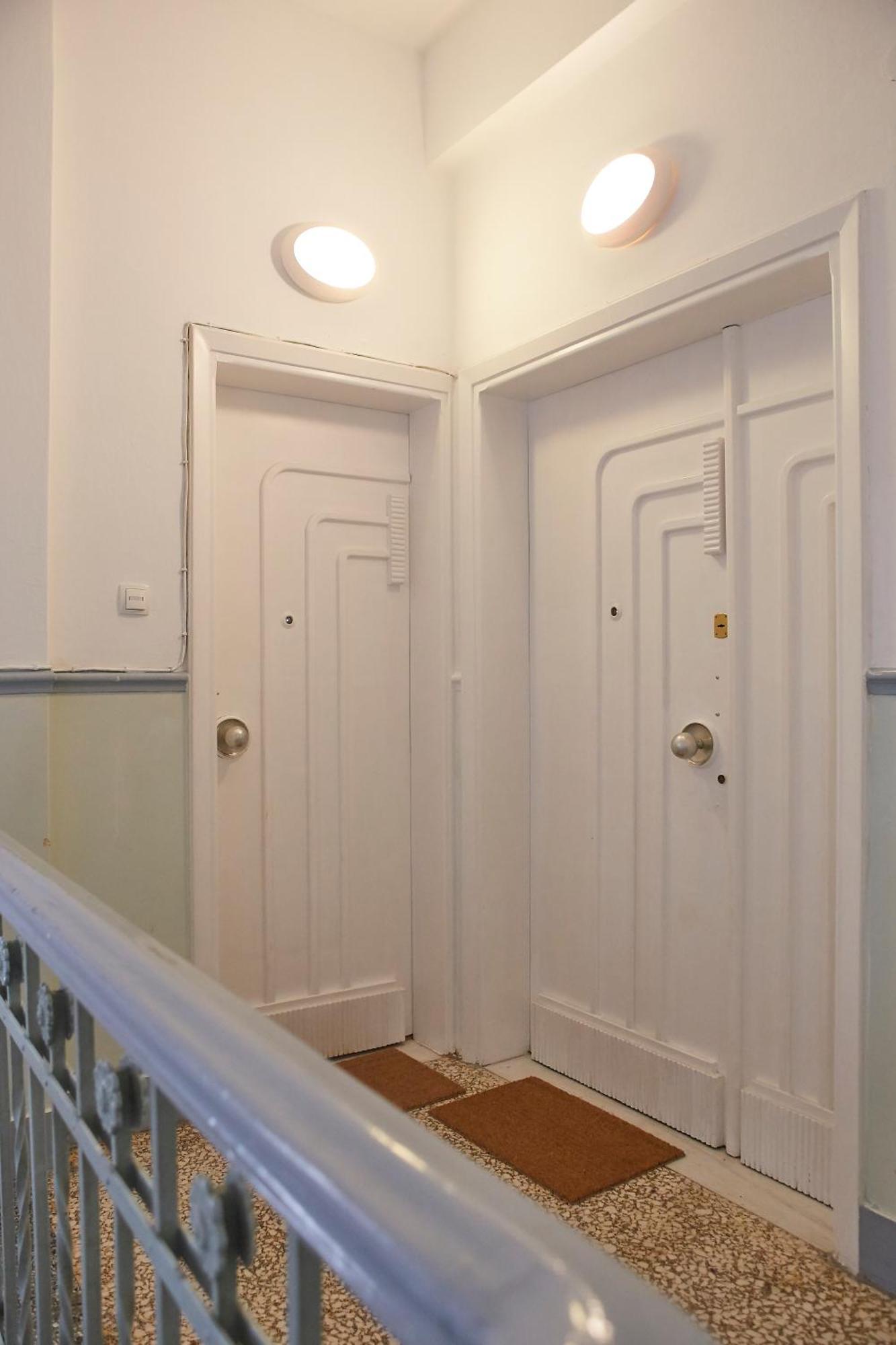 Bright Bright B Central Apartment With Balcony Tesalonika Bagian luar foto