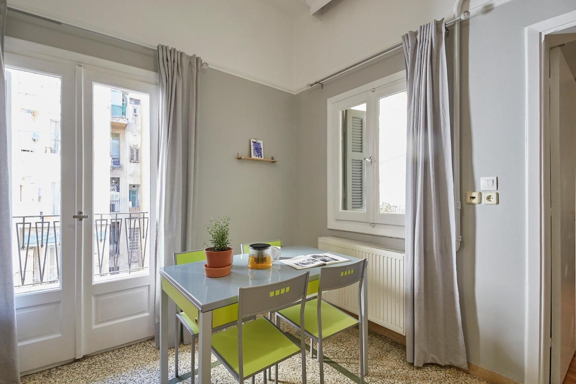 Bright Bright B Central Apartment With Balcony Tesalonika Bagian luar foto